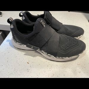 Great condition Tiem spinning shoes